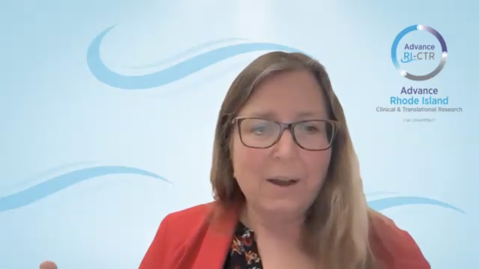 Dr Angela Slitt delivering her talk